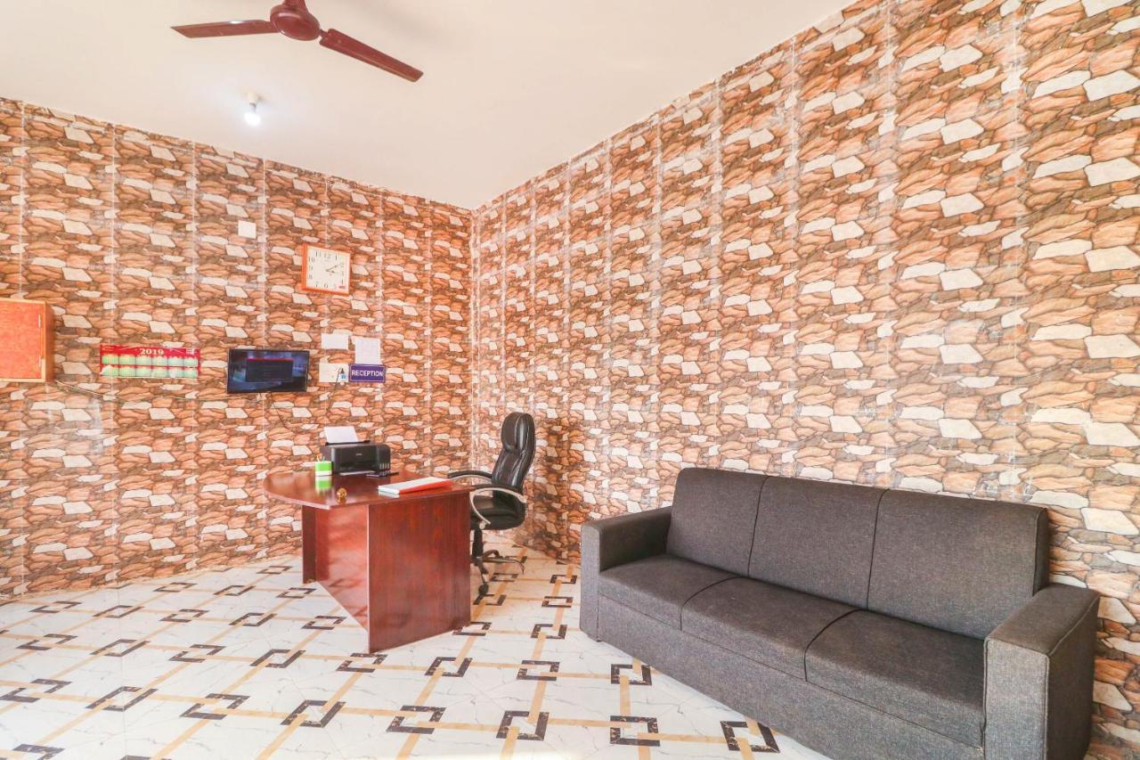 Spot On 68151 Prafulla Palace Ξενοδοχείο Jatani Εξωτερικό φωτογραφία